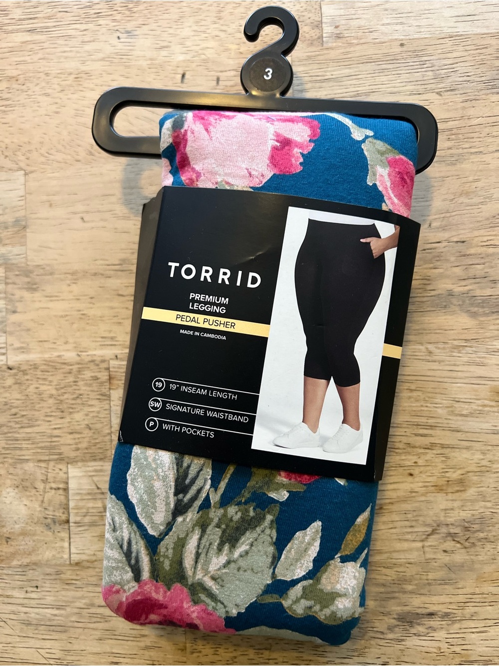 torrid Teal Floral Pedal Pusher Signature Waist Pocket Legging
